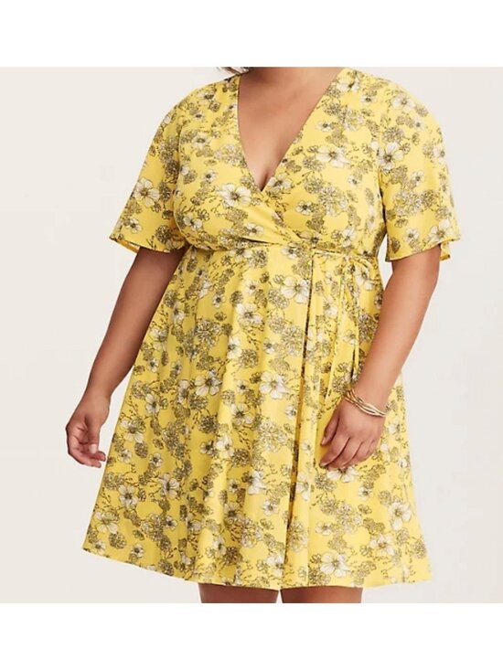 torrid Dresses & Skirts - Torrid‎ Yellow Black Floral Print Flutter Sleeve Chiffon Dress Size 22 Summer